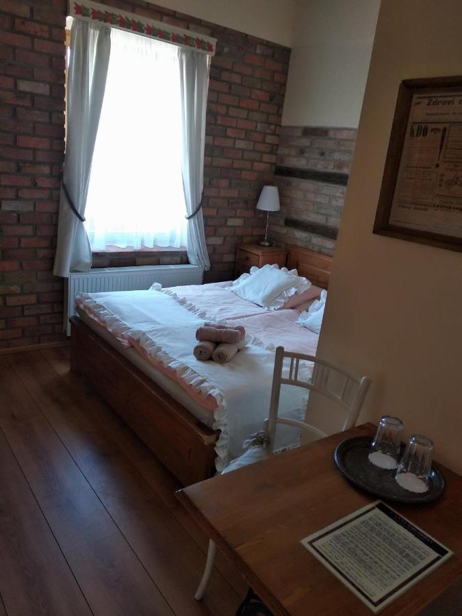 U Anny Smejdirky Apartment Nymburk Luaran gambar